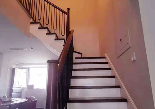 怀柔钢结构楼梯安装时应注意哪些问题