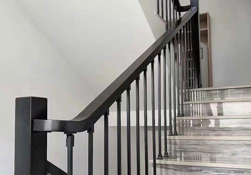 怀柔小区室内楼梯间黑色不锈钢楼梯扶手安装设计效果图