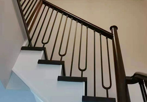 怀柔铁艺楼梯扶手定制设计装修效果图