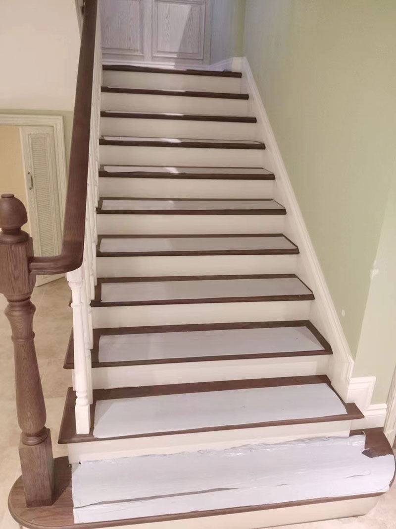 轻奢别墅楼梯扶手设计效果图